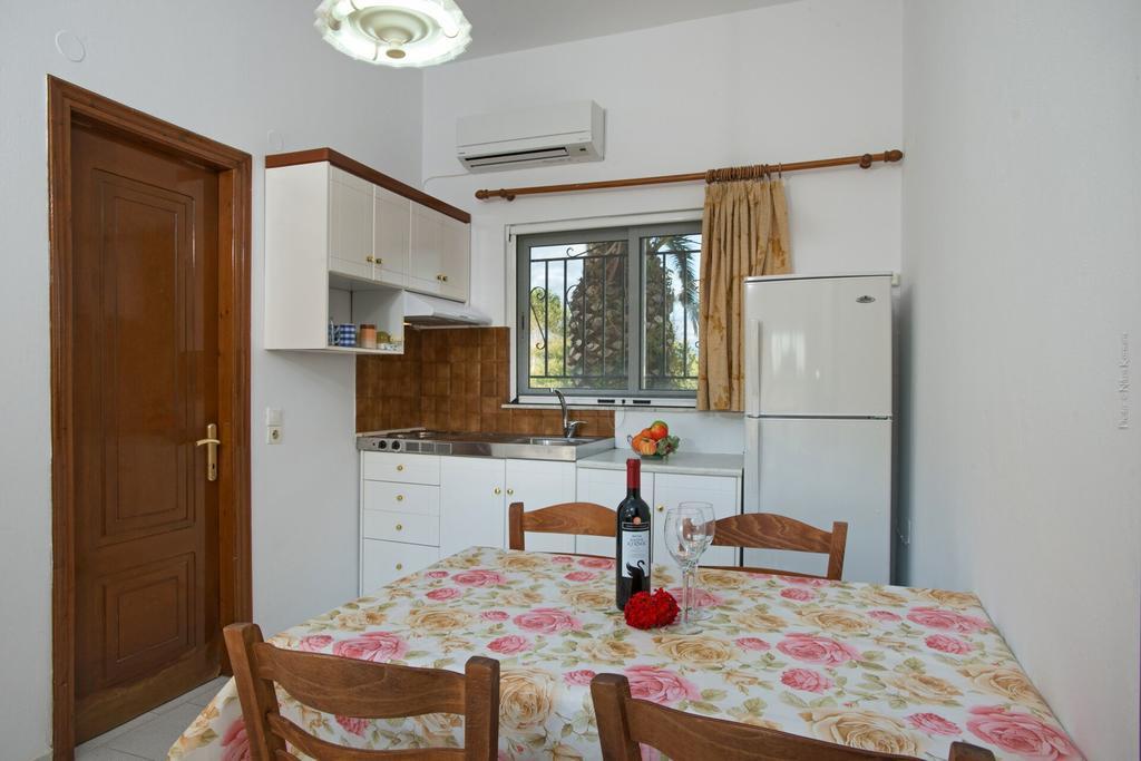 Residence Vista Del Mare Ахарави Екстериор снимка